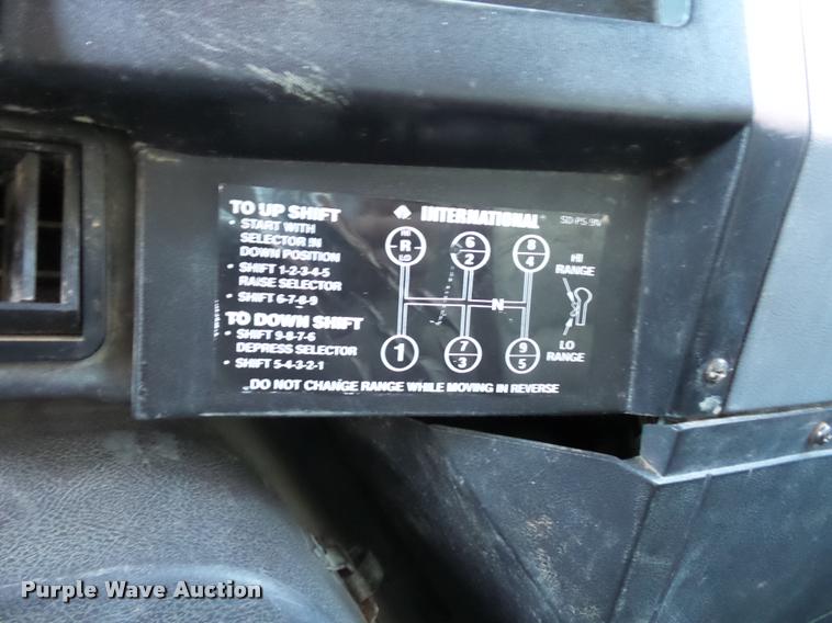 image for item L4586 1994 International 8100 flat dump bed truck