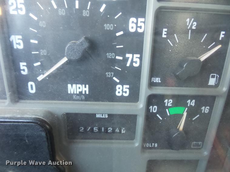 image for item L4586 1994 International 8100 flat dump bed truck