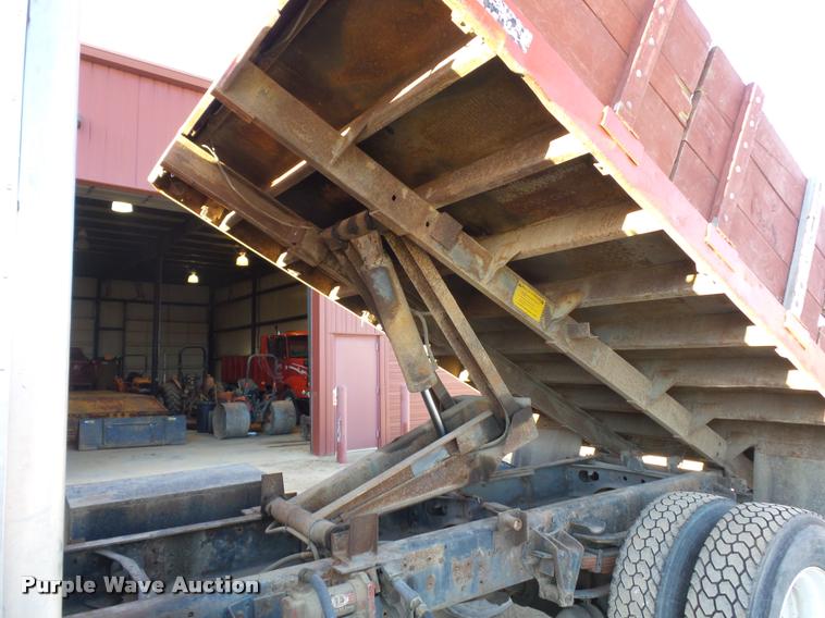 image for item L4586 1994 International 8100 flat dump bed truck