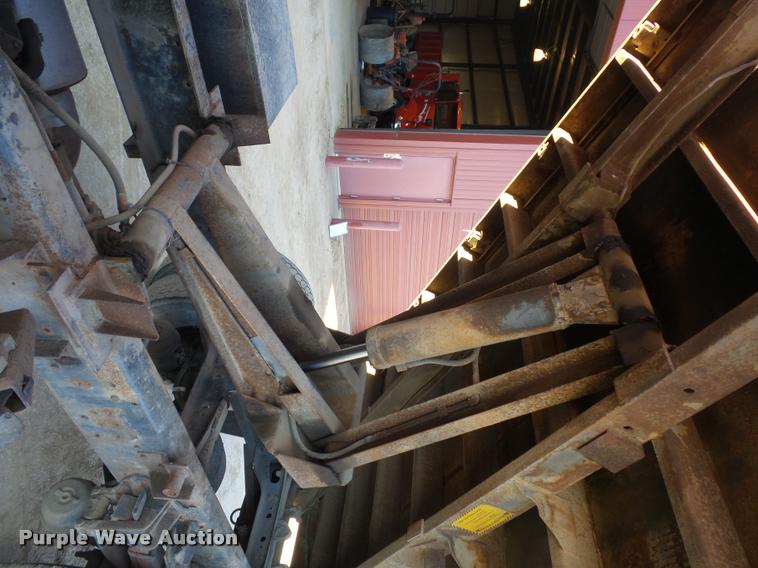 image for item L4586 1994 International 8100 flat dump bed truck