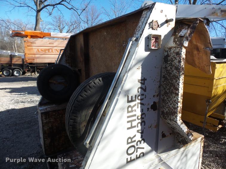 Kingsley and Fisher Products mobile home toter truck bed in Saint Ann