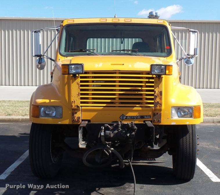 image for item L4645 2001 International 4900 Crew Cab truck cab and chassis