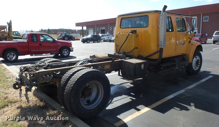 image for item L4645 2001 International 4900 Crew Cab truck cab and chassis
