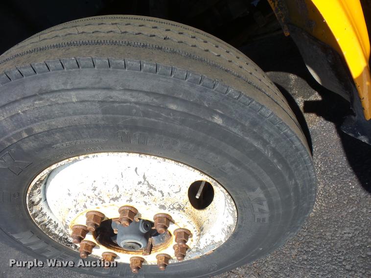 image for item L4645 2001 International 4900 Crew Cab truck cab and chassis