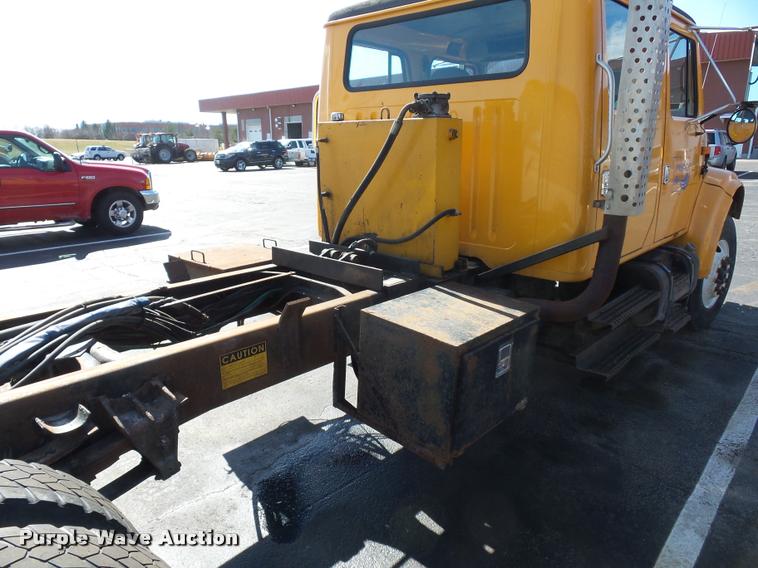 image for item L4645 2001 International 4900 Crew Cab truck cab and chassis
