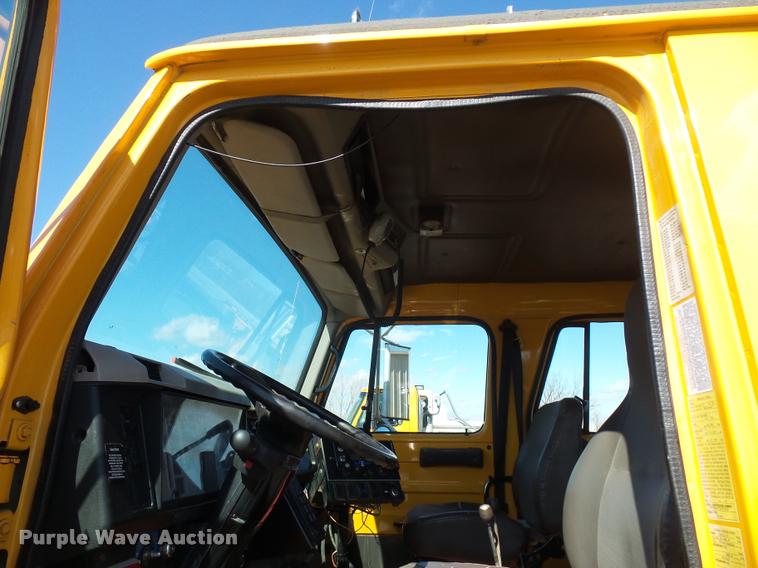 image for item L4645 2001 International 4900 Crew Cab truck cab and chassis