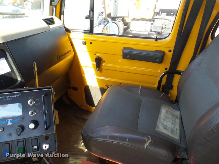 image for item L4645 2001 International 4900 Crew Cab truck cab and chassis