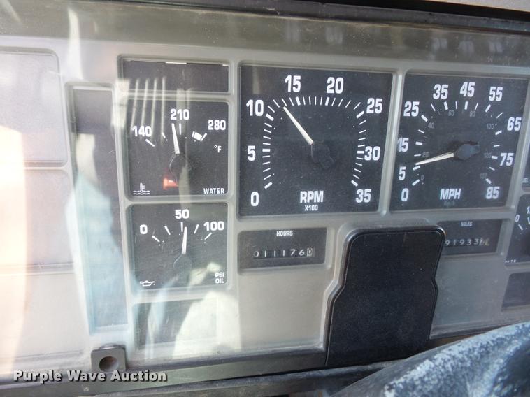 image for item L4645 2001 International 4900 Crew Cab truck cab and chassis