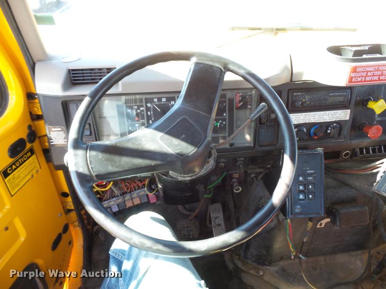 image for item L4645 2001 International 4900 Crew Cab truck cab and chassis