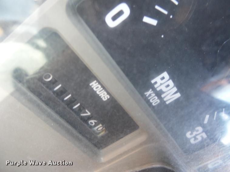 image for item L4645 2001 International 4900 Crew Cab truck cab and chassis