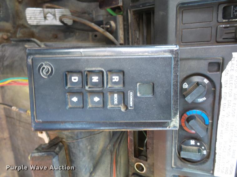 image for item L4645 2001 International 4900 Crew Cab truck cab and chassis