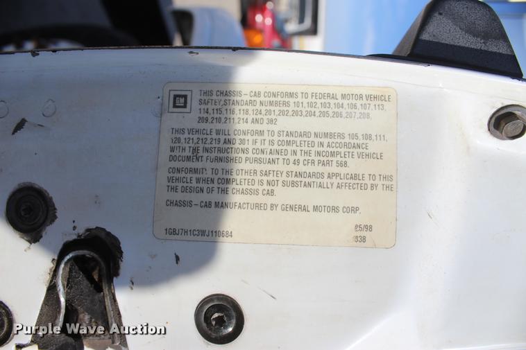 image for item L4948 1998 Chevrolet Kodiak C6500 flatbed truck