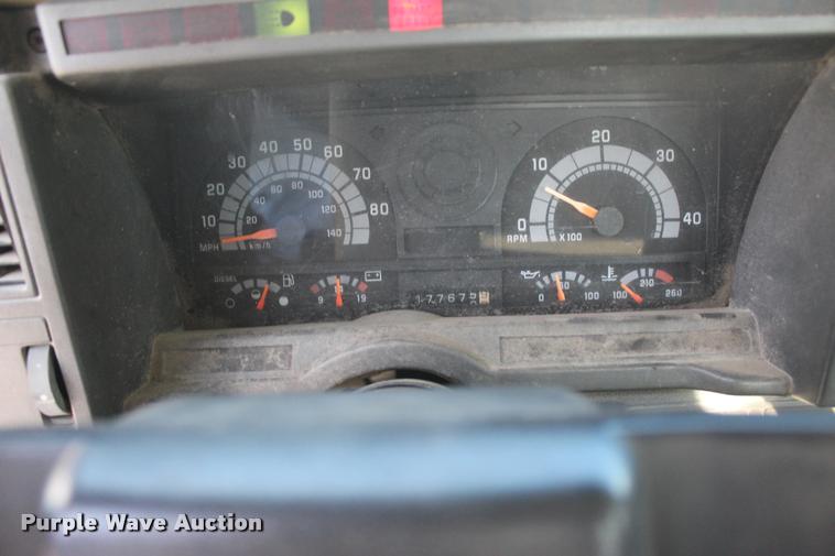 image for item L4948 1998 Chevrolet Kodiak C6500 flatbed truck