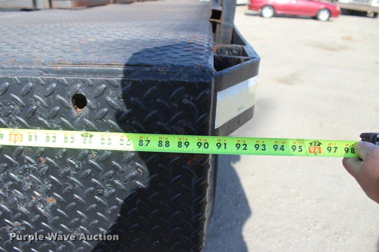 image for item L4948 1998 Chevrolet Kodiak C6500 flatbed truck