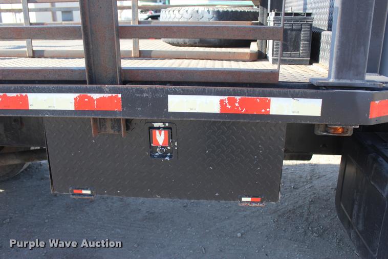 image for item L4948 1998 Chevrolet Kodiak C6500 flatbed truck