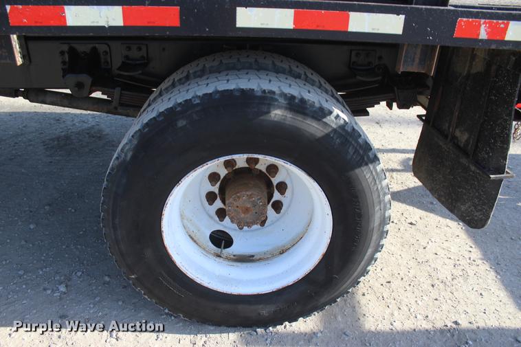 image for item L4948 1998 Chevrolet Kodiak C6500 flatbed truck