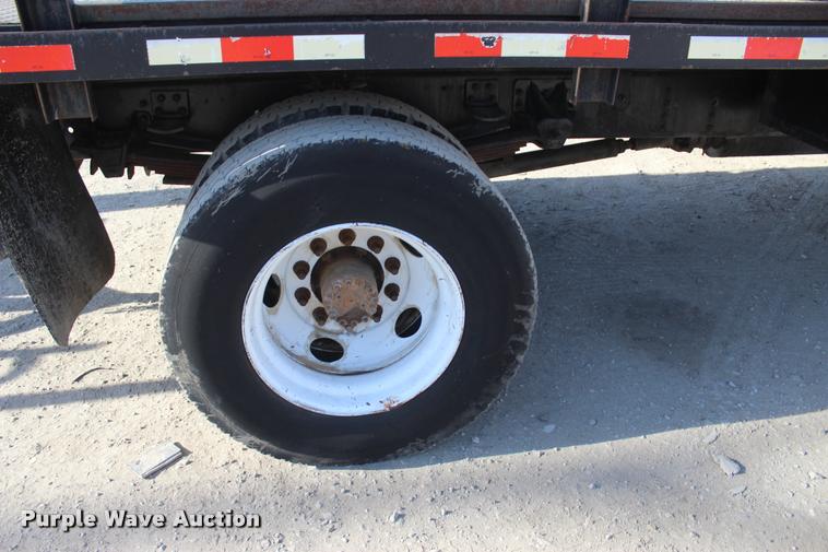 image for item L4948 1998 Chevrolet Kodiak C6500 flatbed truck