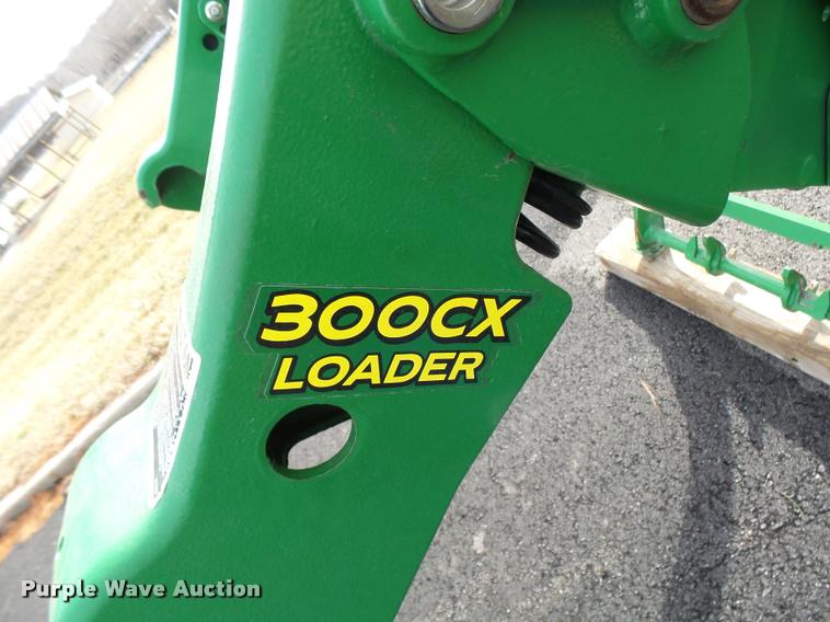 image for item L7243 John Deere 300CX loader