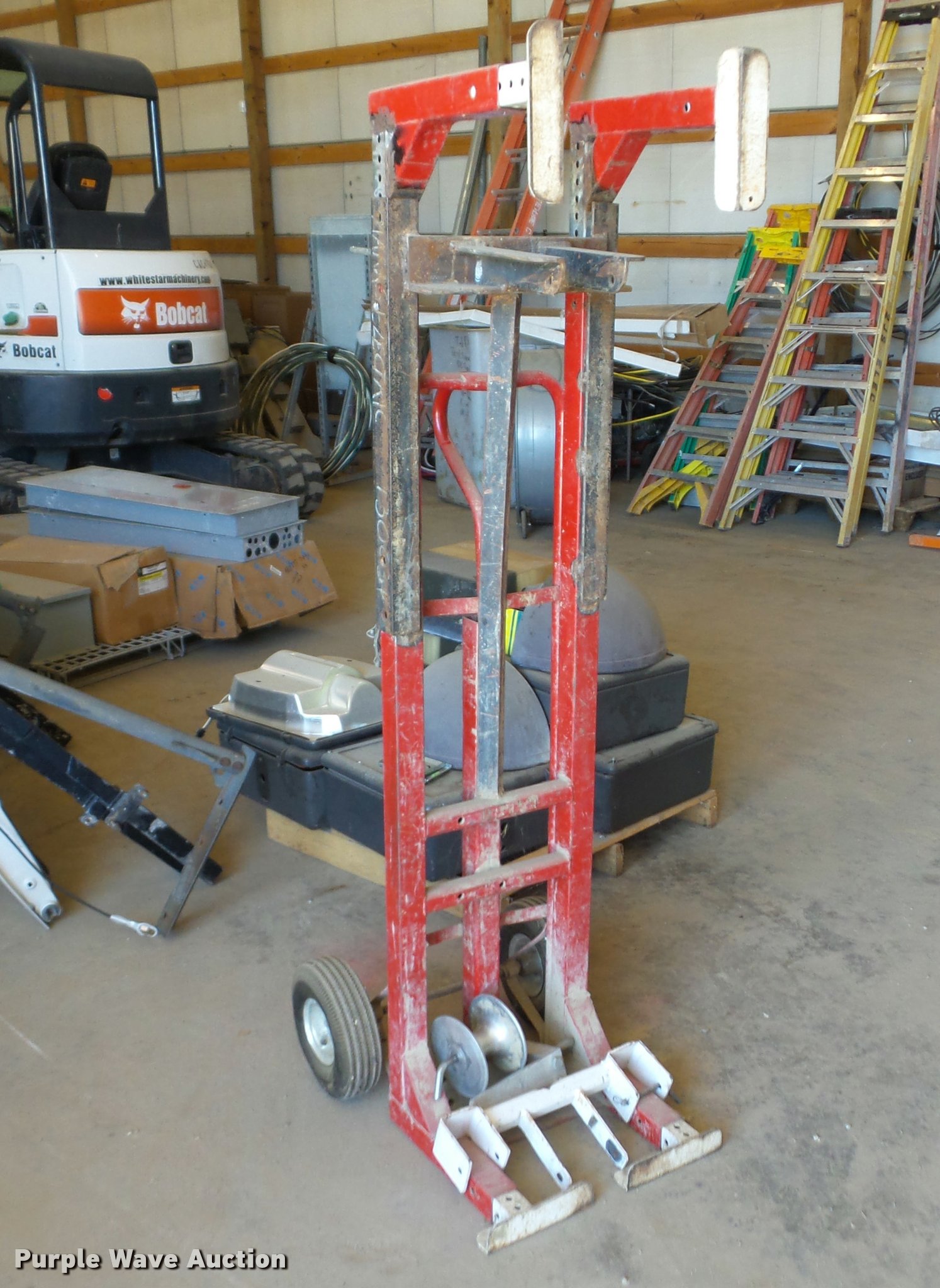 Wire tugger dolly in Pryor, OK Item AG9045 sold Purple Wave