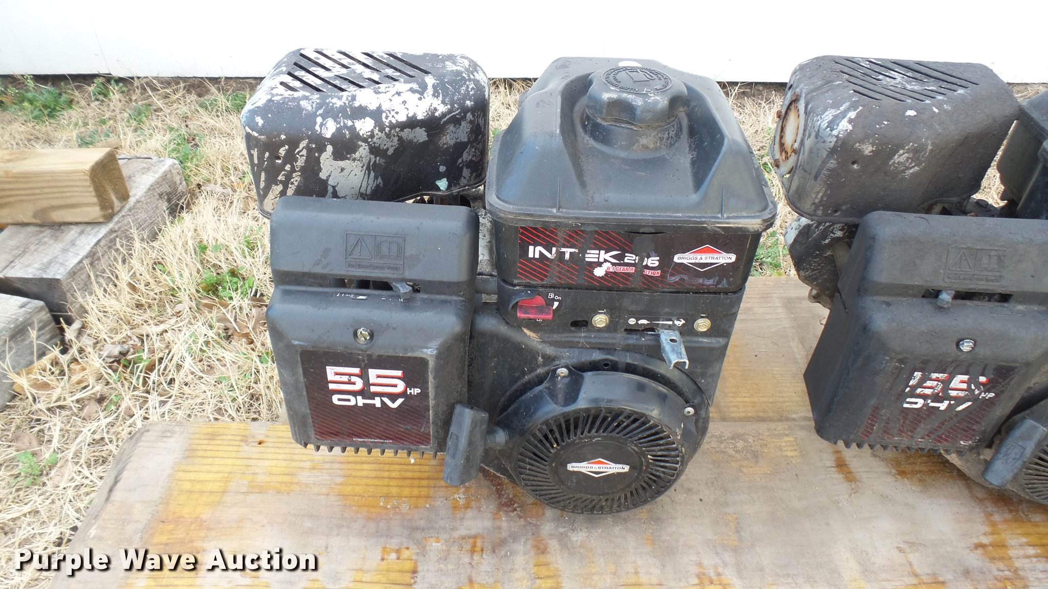 (7) gas engines in Wichita, KS Item CB9527 sold Purple Wave