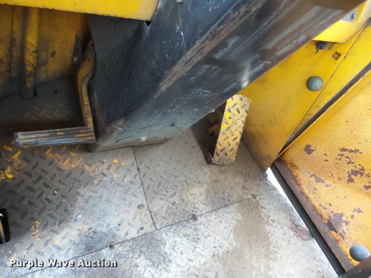 image for item AG9257 1975 John Deere 544B wheel loader