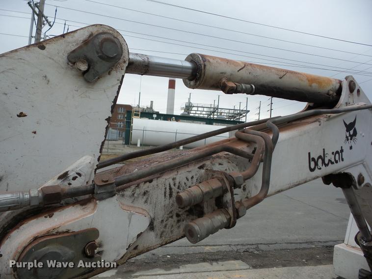 image for item AG9261 1997 Bobcat X331 compact excavator