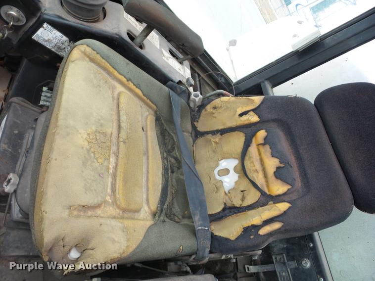 image for item AG9261 1997 Bobcat X331 compact excavator