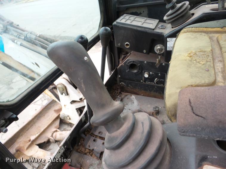 image for item AG9261 1997 Bobcat X331 compact excavator