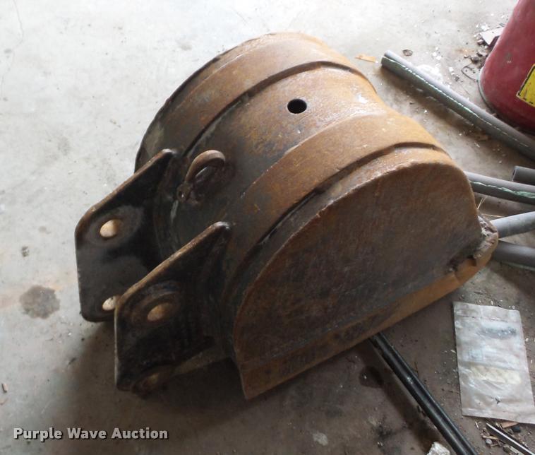 image for item AG9261 1997 Bobcat X331 compact excavator