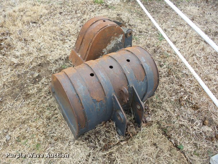 image for item AG9261 1997 Bobcat X331 compact excavator