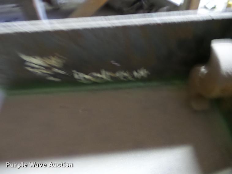 image for item AG9263 Bobcat 2500 skid steer hydraulic breaker