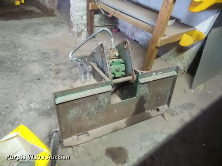 image for item AG9263 Bobcat 2500 skid steer hydraulic breaker