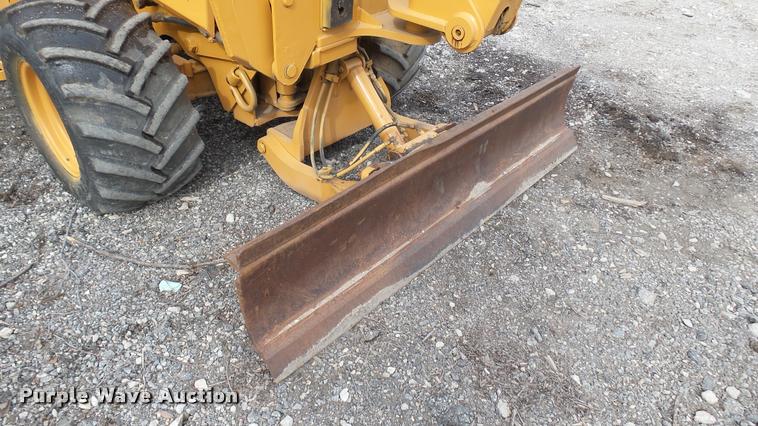 image for item AX9401 Case 660 trencher