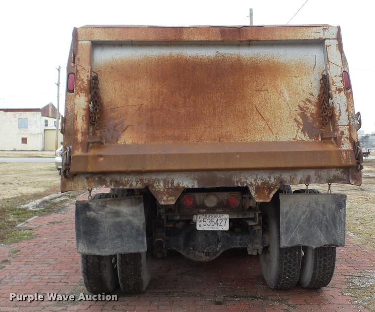 image for item B5409 2001 Sterling LT8500 triple axle dump truck