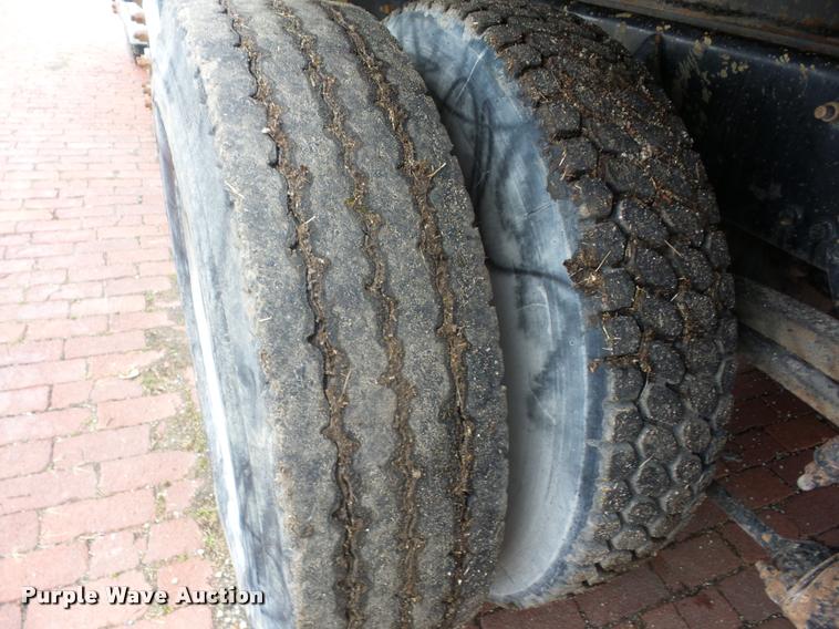 image for item B5409 2001 Sterling LT8500 triple axle dump truck