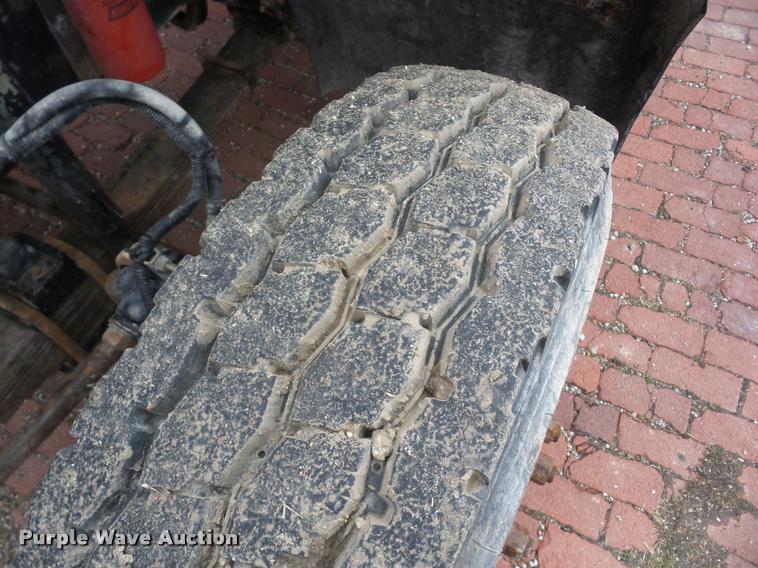 image for item B5409 2001 Sterling LT8500 triple axle dump truck