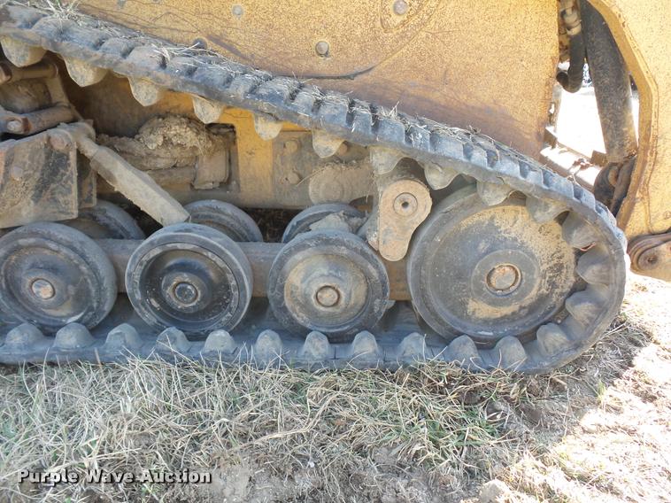 image for item BI9138 2003 Caterpillar 257 skid steer