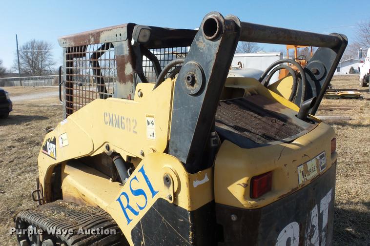 image for item BI9138 2003 Caterpillar 257 skid steer