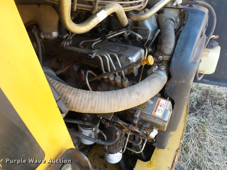 image for item BI9138 2003 Caterpillar 257 skid steer