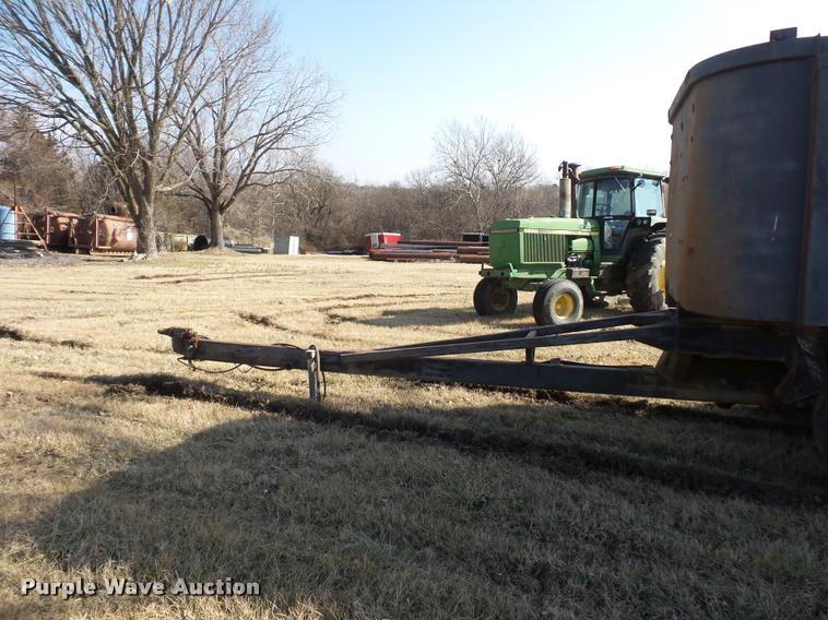 image for item BI9140 1983 Hilbilt end dump trailer