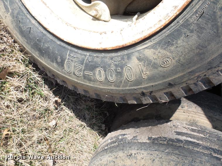 image for item BI9140 1983 Hilbilt end dump trailer