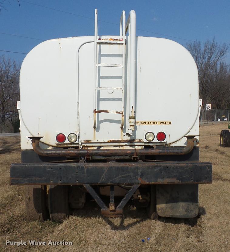 image for item BI9142 1980 Mack water truck