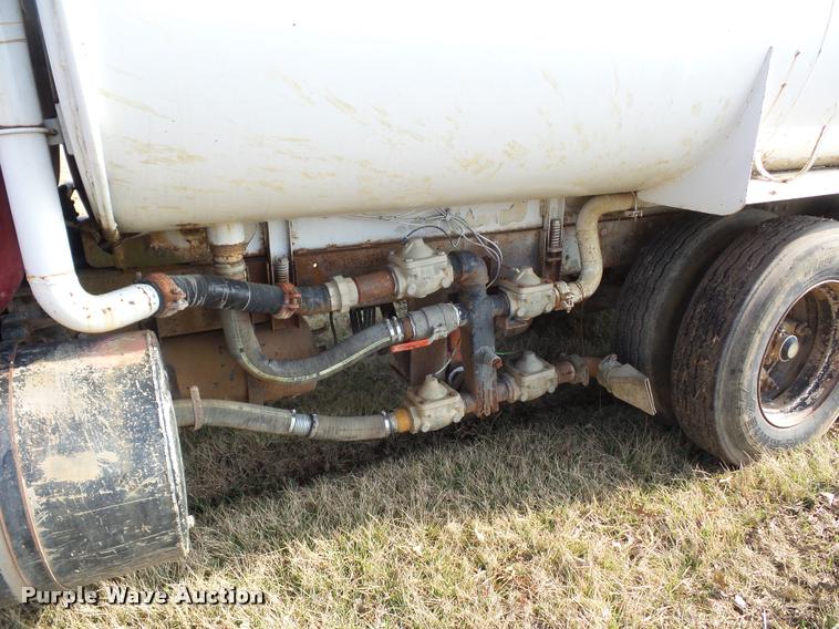 image for item BI9142 1980 Mack water truck