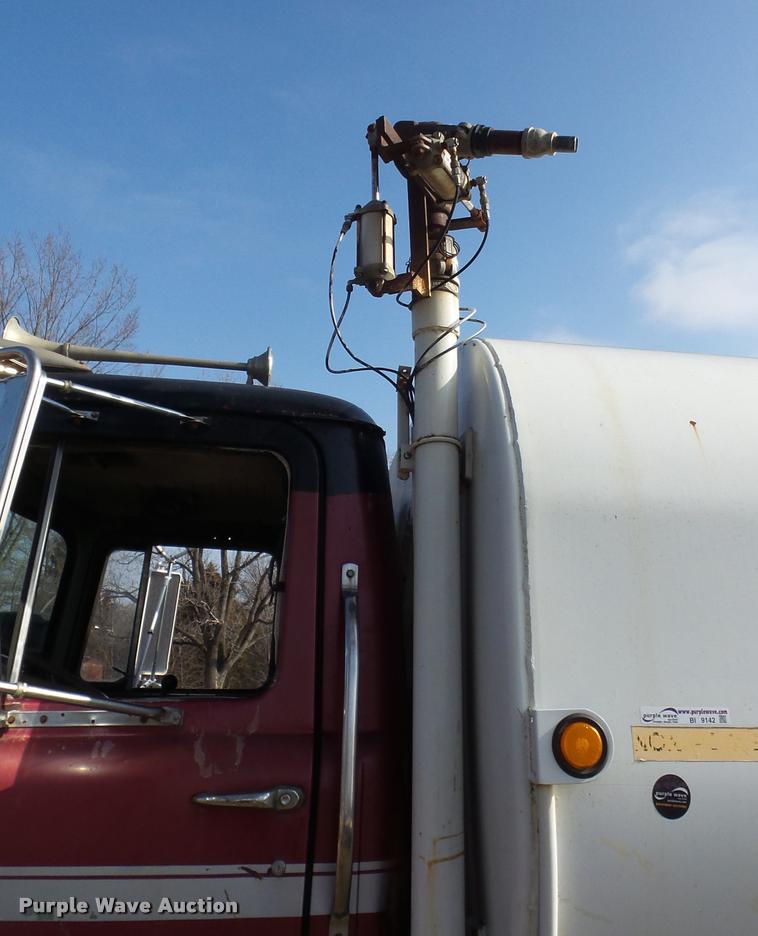 image for item BI9142 1980 Mack water truck