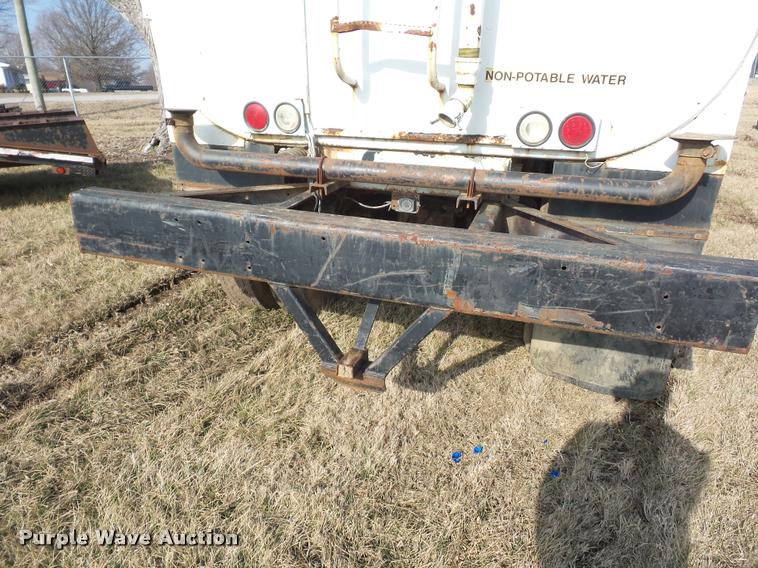 image for item BI9142 1980 Mack water truck