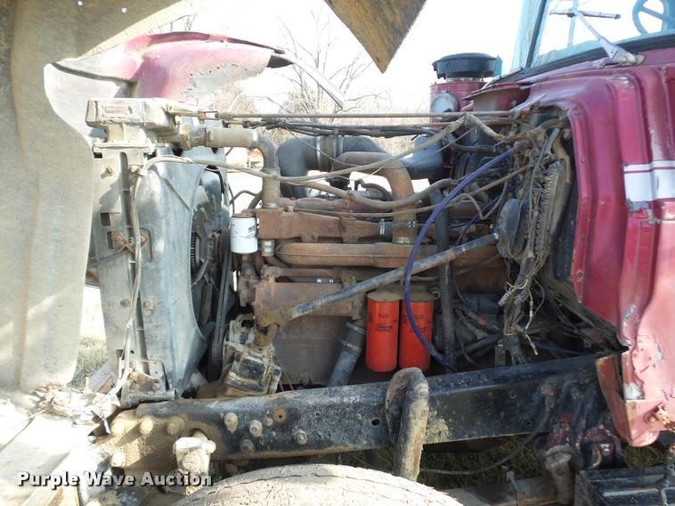 image for item BI9142 1980 Mack water truck