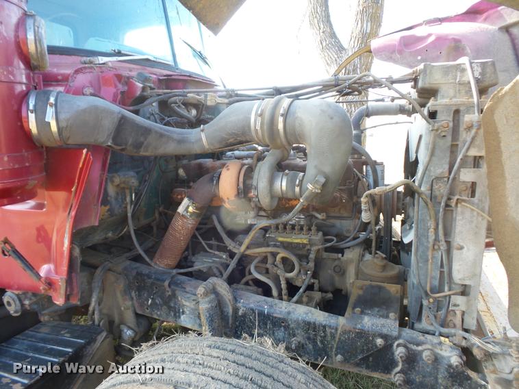 image for item BI9142 1980 Mack water truck