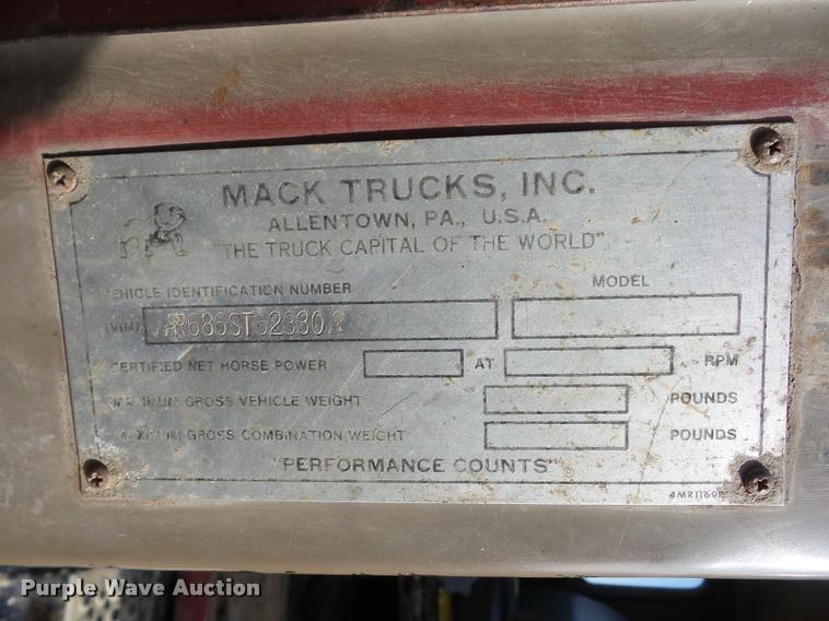 image for item BI9142 1980 Mack water truck
