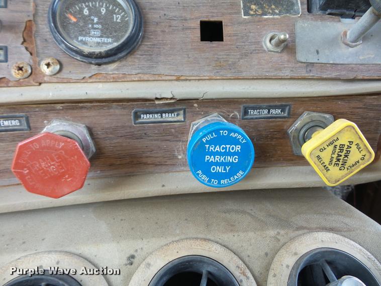 image for item BI9142 1980 Mack water truck
