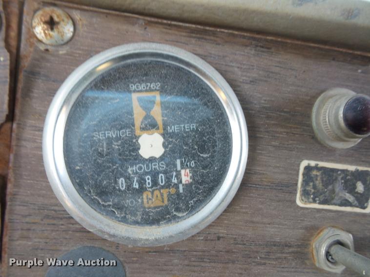 image for item BI9142 1980 Mack water truck